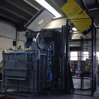 Stack melting reverberatory furnace